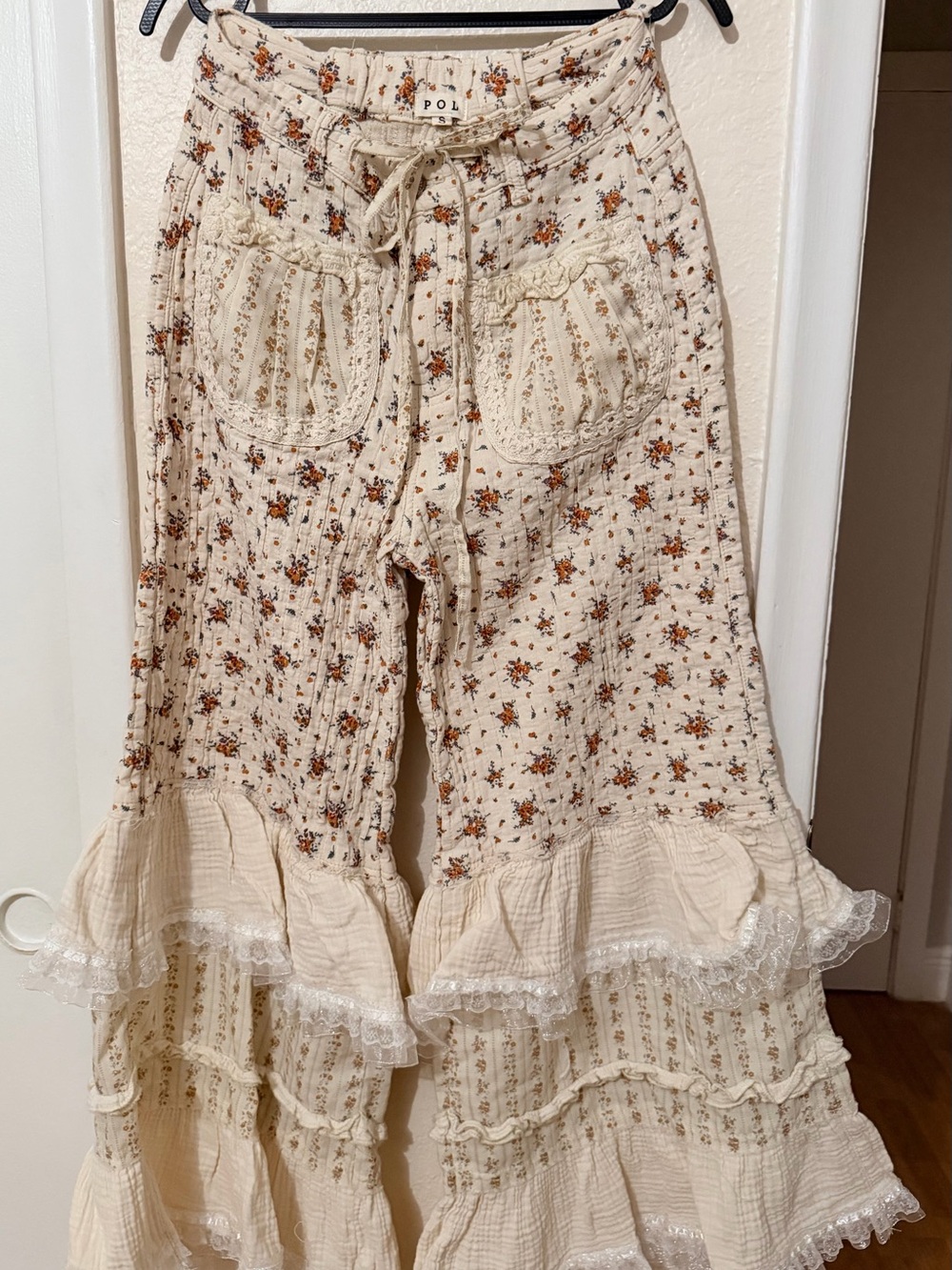 POL Cream Floral Ruffle Boho pants small